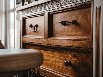 How to Style a Vintage Piece in a Modern Room